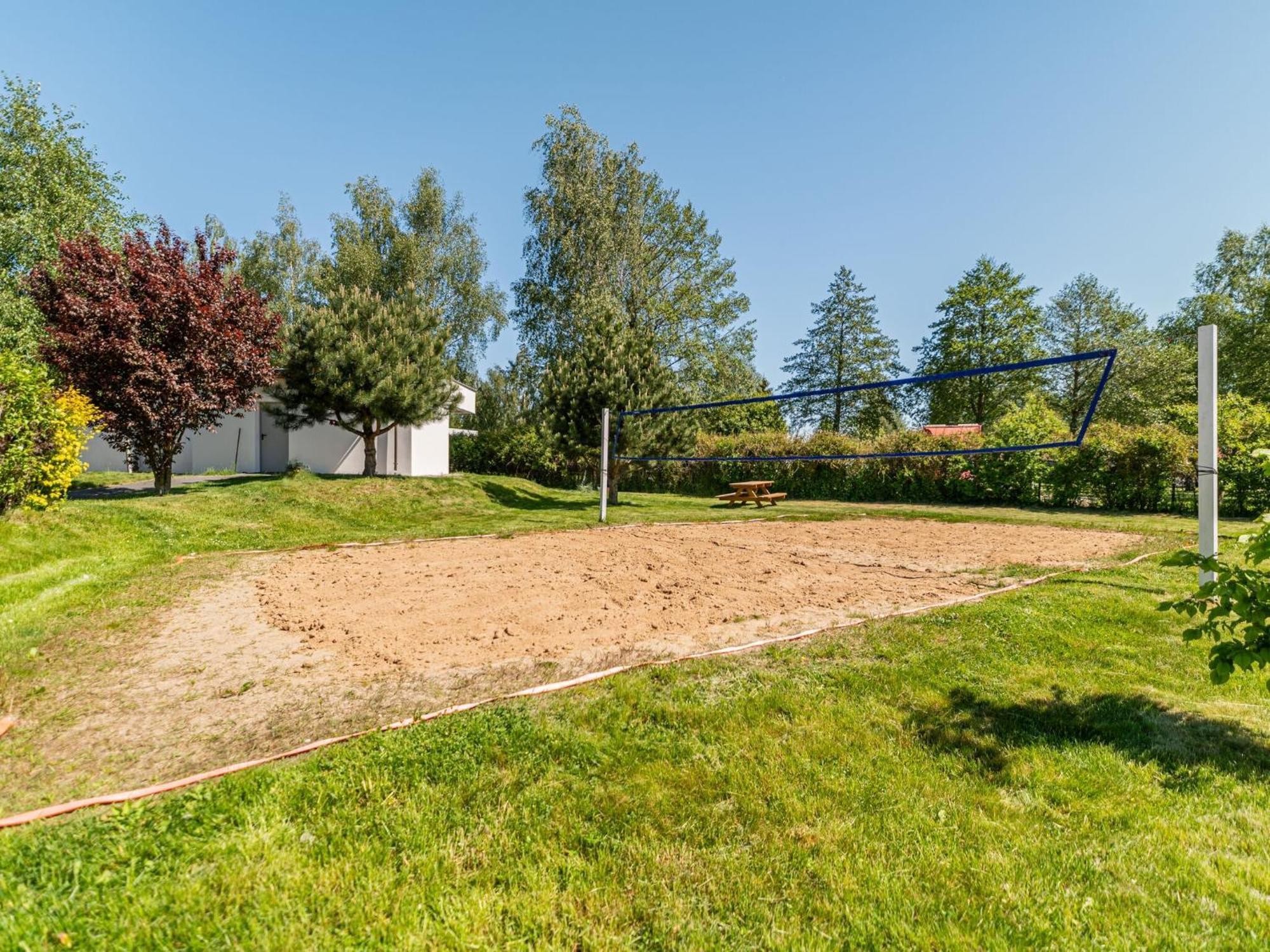 Holiday Resort With Pool, Sianożęty Exteriér fotografie